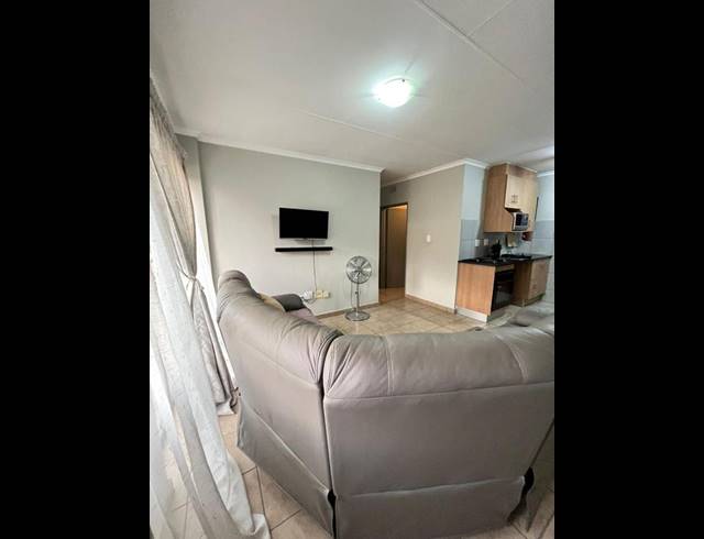 2 BEDROOM PROPERTY TO RENT IN KIBLER PARK